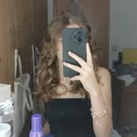 09.laura17 profile picture
