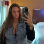 0liviabowers profile picture