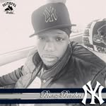 19omillio73 profile picture