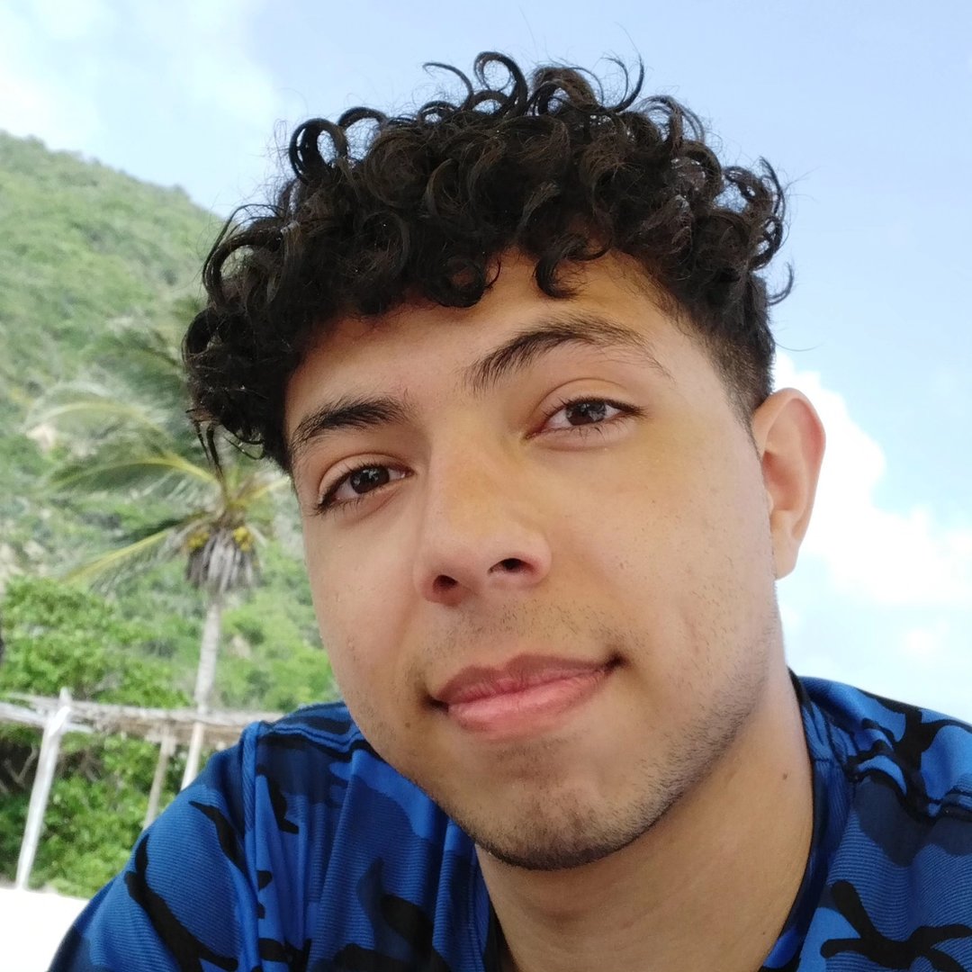 aaronmeneses__ profile picture