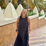 aglasswithjo profile picture