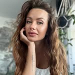 alonaloewen profile picture