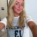 ameliacompston profile picture