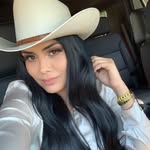 ana_karenval profile picture