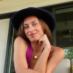 anikaholt profile picture
