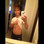asztomrod profile picture