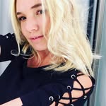 badgalsini profile picture