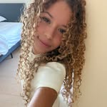 camilaax01 profile picture