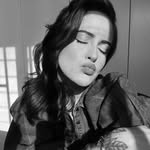 carliaknowles profile picture