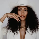 carliegeneve profile picture