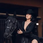 carolynalara_ profile picture