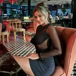 carovanegasmakeup profile picture