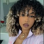 charlit_omali profile picture
