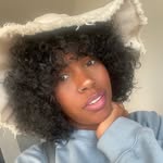 christielouvre profile picture