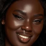 christinaabiola profile picture