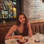 christinewg_ profile picture
