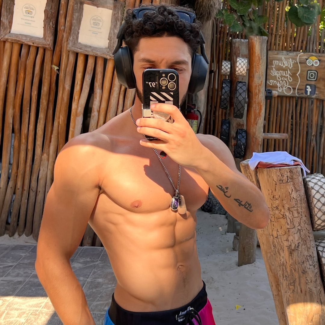 createdbyzer0 profile picture