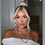 curvy_j profile picture