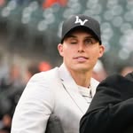 drewrobbb profile picture