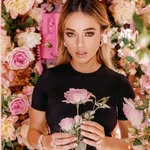 elinorrosee profile picture