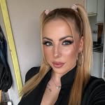 girlbluue25 profile picture