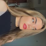 helenazoii profile picture
