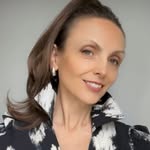 helenbreznik profile picture