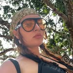 hollyblowslightly profile picture
