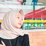 indri_aprianii02 profile picture
