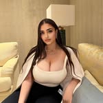 ishaaivarya__ profile picture