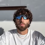 iulianojr__ profile picture