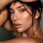 j_make_up profile picture