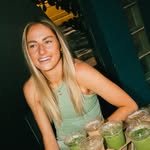 janinebeckie4 profile picture