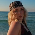 julianahale profile picture