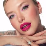 justlaralara profile picture