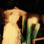 justmina_40 profile picture