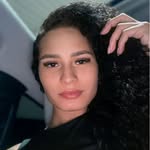 laraportes__ profile picture