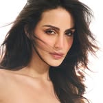 larissabonesi profile picture