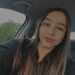 laura102714 profile picture