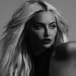 lindseypelas