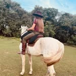 liviafagundess__ profile picture