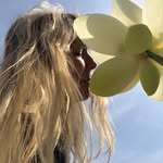 loistrueblue profile picture