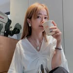 loveu0129 profile picture