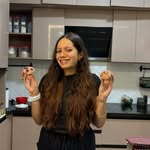 lowcalwithpooja profile picture