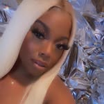 lucyluxx312 profile picture
