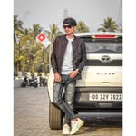 m_r_b_h_o_l_u_0 profile picture