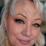 makeupgrrl13 profile picture