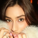 meerabhandari24 profile picture