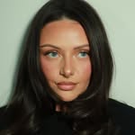 mollyiles_makeupartist profile picture