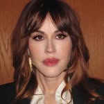mollyringwald profile picture